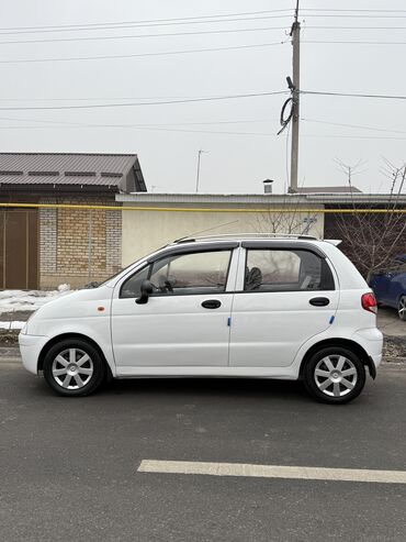 Daewoo: Daewoo Matiz: 2011 г., 0.8 л, Механика, Бензин, Седан