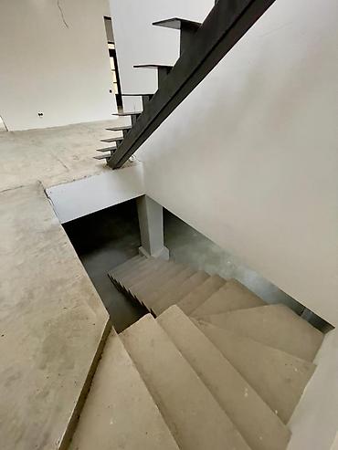 Продажа таунхаусов: 👉Таунхаус 276 кв.м 👉Кызыл китеп, техпаспорт, ДКП 👉Шардын так ортосу — 15