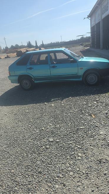 fara kia 25: LADA Samara (VAZ 2109) – hetçbek qiyməti 3000 Xüsusiyyətlər: - Kuzov — 1