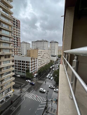 Yeni tikili: 4 otaqlı, Yeni tikili, 198 kv. m — 23