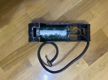 Avtomobil kompressorları və nasosları: Bu SSSR den qalma ayaq nasosudir. cox yaxwi veziyetdedi. təkərləri — 11