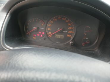 купить запчасти на опель вектра б: Honda Stream: 2002 г., 2 л, Автоматтык, Бензин, Универсал