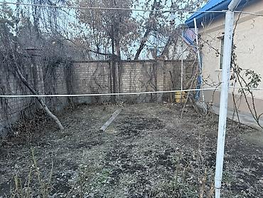 Продажа коттеджей и домов: Продается частный дом 2 этажа, площадь дома и подсобных помещений — 4