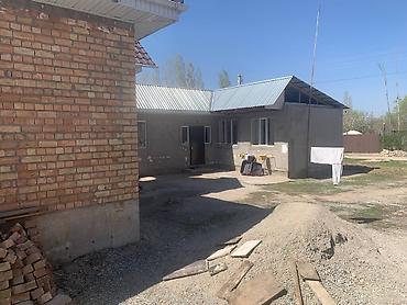 Продажа коттеджей и домов: Продаю добротный дом ПСО, 120м2. Есть жилая, утепленная времянка 70м2 — 9