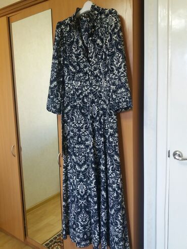 Вечерние платья: Вечернее платье, Коктейльное, Длинная модель, С рукавами, XL — 10