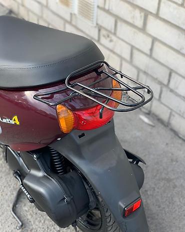 Mopedlər,skuterlər: Suzuki Let’s 4 skuter - Rəng: tünd qırmızı/gri iki rəngli kuzov - — 4