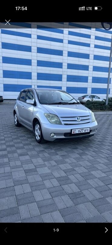 спринтер грузовой средний база: Toyota ist: 2003 г., 1.5 л, Автомат, Бензин, Хэтчбэк