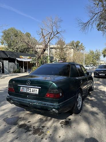 100: Mercedes-Benz E-Class: 1995 г., 2.2 л, Механика, Бензин, Седан — 6