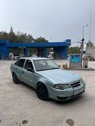 машина некса: Daewoo Nexia седан, светло-голубой Основные особенности: - Кузов