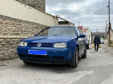 volkswagen amarok: Volkswagen Golf: 1.6 l | 1998 il Hetçbek