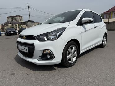 Chevrolet: Chevrolet Spark: 2016 г., 1 л, Автомат, Бензин, Хэтчбэк