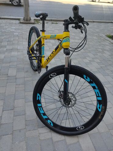 velosiped almaq: İşlənmiş Dağ velosipedi Adidas, 26", sürətlərin sayı: 21, Ünvandan götürmə