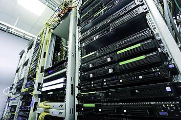 Server quraşdırilması və təmiri Sirkətlər, ofislər və fərdi obvektlər lalafo.az -da Server quraşdırilması və təmiri Sirkətlər, ofislər və fərdi obvektlər
