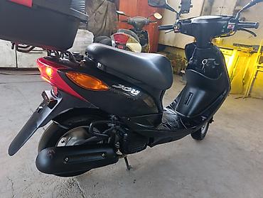 yamaha jog: Скутер Yamaha Jog, черный цвет. Характеристики и оснащение: - Легкий — 6