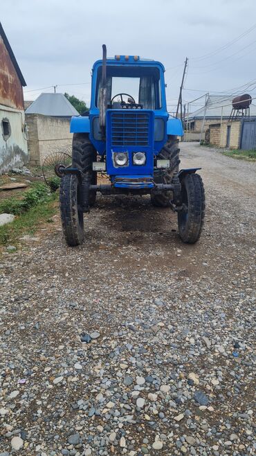 sumqayıt traktor bazarı: Traktor mtz 80 işlək vəziyyətdə Yevlax rayonu Qoyunbinəsi kəndindədir