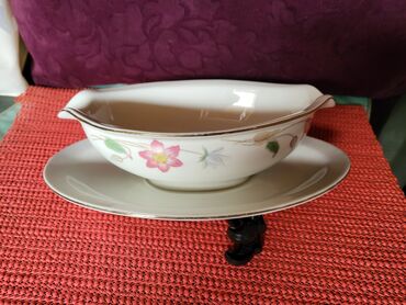 Kuhinjski setovi: Sosijera vintaz porcelanska nova. Sosijera bez ostecenja. pozlata — 2