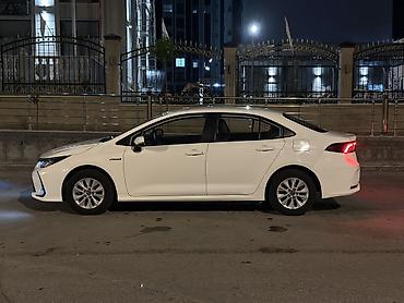 coroll: Toyota Corolla: 2022 г., 1.8 л, Вариатор, Гибрид, Седан — 4