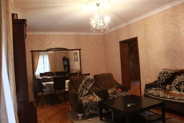 Uzunmüddətli kirayə evlər: 230 kv. m, 4 otaqlı, Qaz, Su — 4