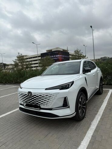 Changan: Changan Uni-T/CS55 Plus ağ rəngli şəhər krossoveri Xarici dizayn: - — 2