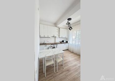 продаю квартиру по улице советская донецкая: 2 комнаты, 75 м², Индивидуалка, 1 этаж, Евроремонт