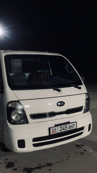 цельнометаллический спринтер: Жүк ташуучу унаа, Kia, Стандарт, 3 т, Колдонулган