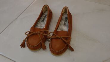 босоножки valentino: Продаю обувь Clarks. Натуральная кожа. Привезены из Германии. Не