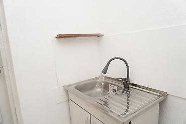 Долгосрочная аренда домов: 245 м², 11 комнат, Видеонаблюдение, Лоджия, Парковка — 2