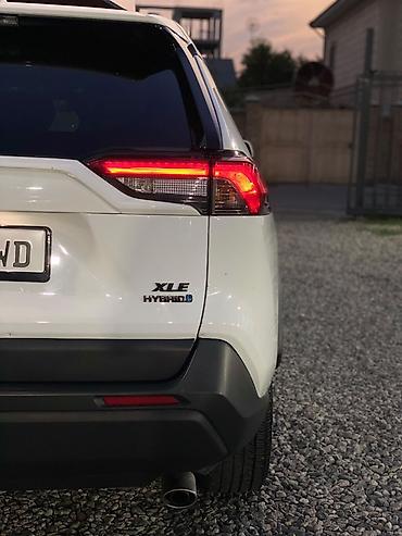 range rover evoque: Toyota RAV4: 2019 г., 2.5 л, Автомат, Гибрид, Кроссовер — 6