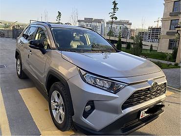 троктир 82: Toyota RAV4: 2019 г., 2.5 л, Автомат, Бензин, Кроссовер — 2