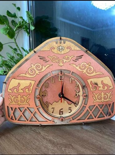 led часы детские: Часы из дерева хороший подарок для родных сделаем за 1 день Цена