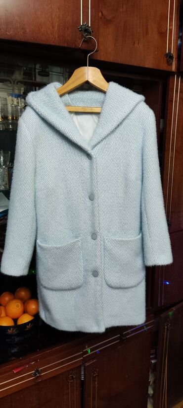детский пальто: Детское пальто на 10-11 лет 40 размер ткань травка мягкая приятная на