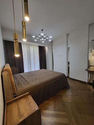 Dizayn, layihə: Kirayə verilir Park azur B2 bloku 100 kv metr 18 mertebeli binanin — 12