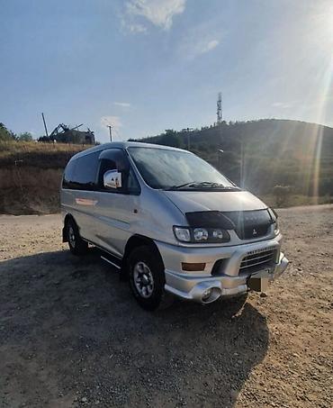 Mitsubishi: Mitsubishi Delica: 2003 г., 3 л, Автомат, Бензин, Минивэн at lalafo.kg — 8 Mitsubishi: Mitsubishi Delica: 2003 г., 3 л, Автомат, Бензин, Минивэн — 8