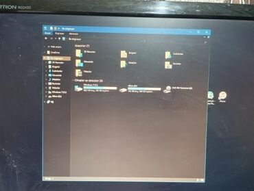 Bilərziklər: Masaüstü kompüter komplekti - Monitor: LG Flatron W2243S, 22" (təx.)