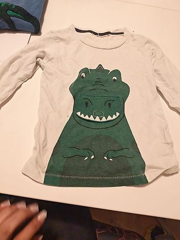 Paketi dečije odeće: Komplet dečije garderobe (dečak), razni komadi sa motivima — 2