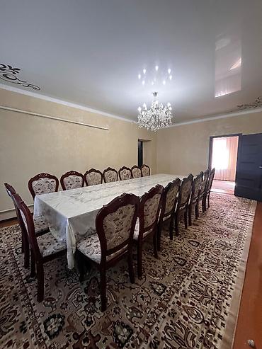 Продажа коттеджей и домов: Продаю дом 5 комнат, с ремонтом 100 кв. м, в центре г. Орловка. Уч — 19