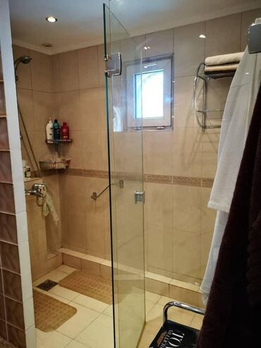 Посуточная аренда домов: 500 м², 9 комнат, Бронированные двери, Видеонаблюдение, Евроремонт — 15