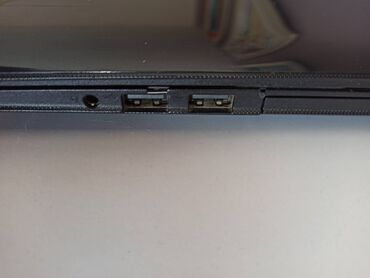 Lenovo: Lenovo Ideapad 300-15ISK Solidno ocuvan Lenovo Ideapad 300-15ISK — 16
