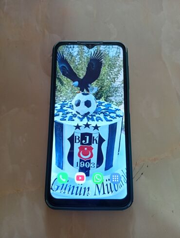 Samsung: Məhsul: Android smartfon - Ekran: tam ekran dizayn, damla tipli ön — 5