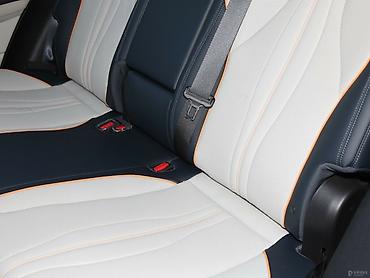 BYD: BYD : 2022 г., Автомат, Электромобиль, Кроссовер — 18