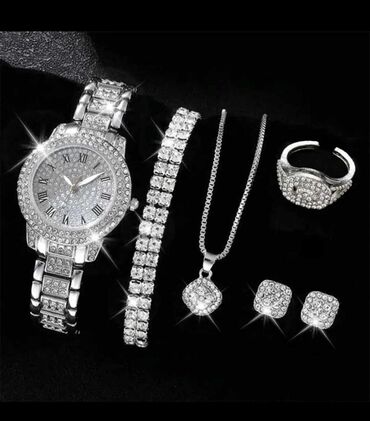 Setovi nakita: Prelep ženski komplet nakita
Cena 2.000 dinara