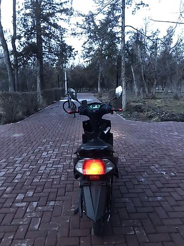 Скутеры: Скутер/электроскутер городского типа в агрессивном черном стиле — 4