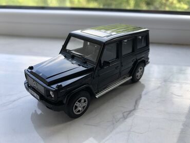 Avtomobil modelləri: Mercedes, 2025 il, 1:43, Dəmir, Rayonlara çatdırılma, Ödənişli çatdırılma — 11