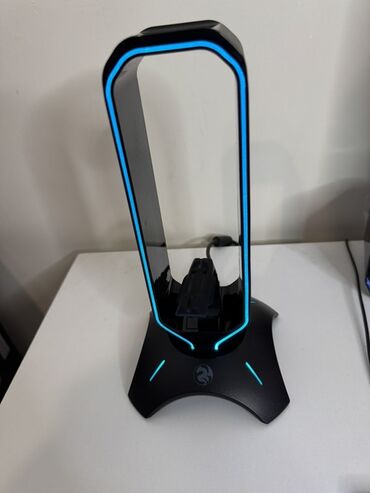 Digər kompüter aksesuarları: 2E Gaming Headset Stand 5 reng Sensorludur modları var istediyiniz — 2