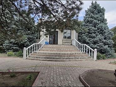 Долгосрочная аренда домов: 384 м², 5 комнат — 4