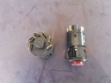 Auto delovi: Prekidač sva četri žmigavca Lada 2105,2107 Riva, Lada 2104 Karavan — 7