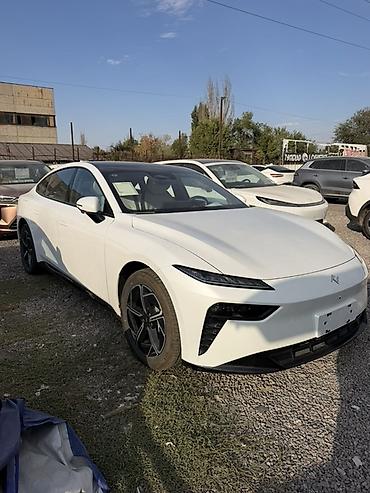 Dongfeng: Dongfeng : 2024 г., 1.5 л, Гибрид — 1