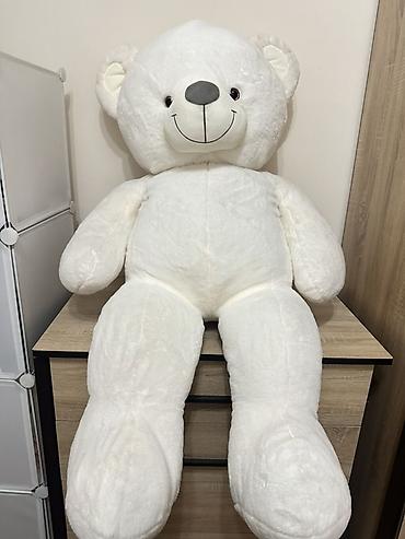 ОГРОМНЫЙ плюшевый медведь Дата получения:19.10.2026 - Цвет: белый