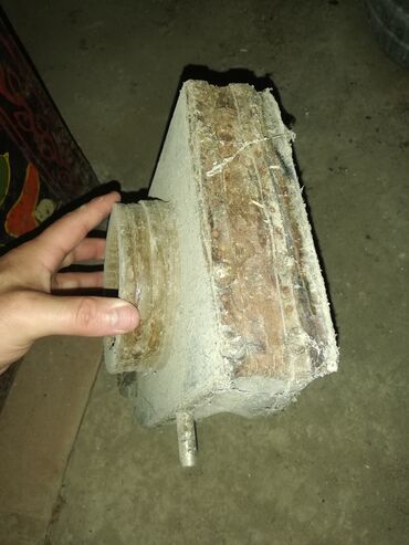 Hava vuranlar: Məhsul: Tövlə/ferma üçün əl fırlatmalı hava üfürəni (körük tipli hava — 3