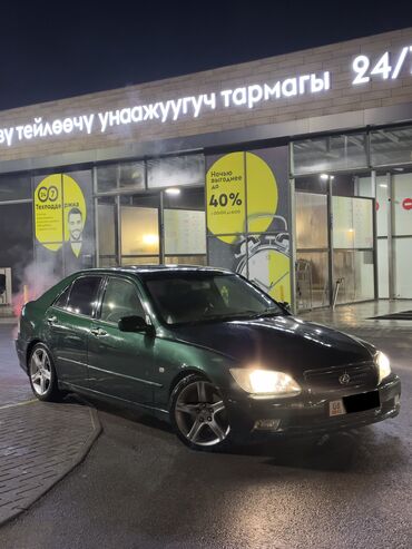 Lexus: Lexus IS: 2001 г., 2 л, Автомат, Бензин, Седан